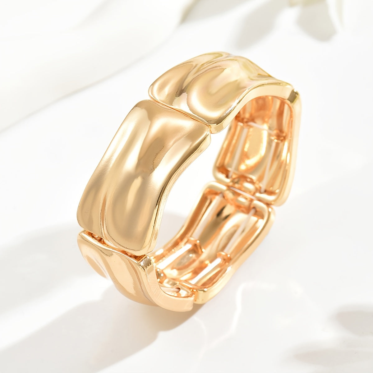 Boho-Chic Stretch Bangle Bracelet with Geometric Metal Blocks - Alloy, Perfect for Everyday & Party Wear, Elastic Bracelet, Women's Fashion, Wave Pattern