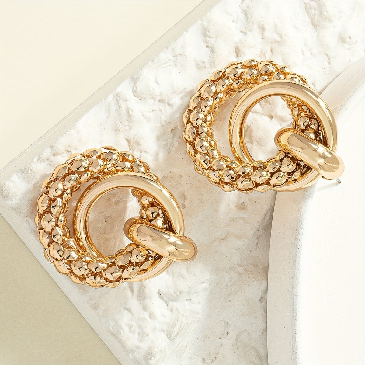 Exaggerated Round Ring Stud Earrings, Luxury 18K Plated Iron Ear Jewelry, Boho Style Glossy Ear Accessories