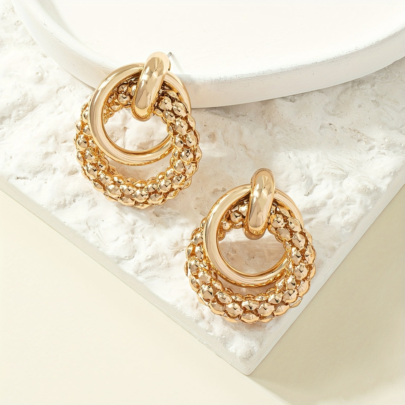 Exaggerated Round Ring Stud Earrings, Luxury 18K Plated Iron Ear Jewelry, Boho Style Glossy Ear Accessories