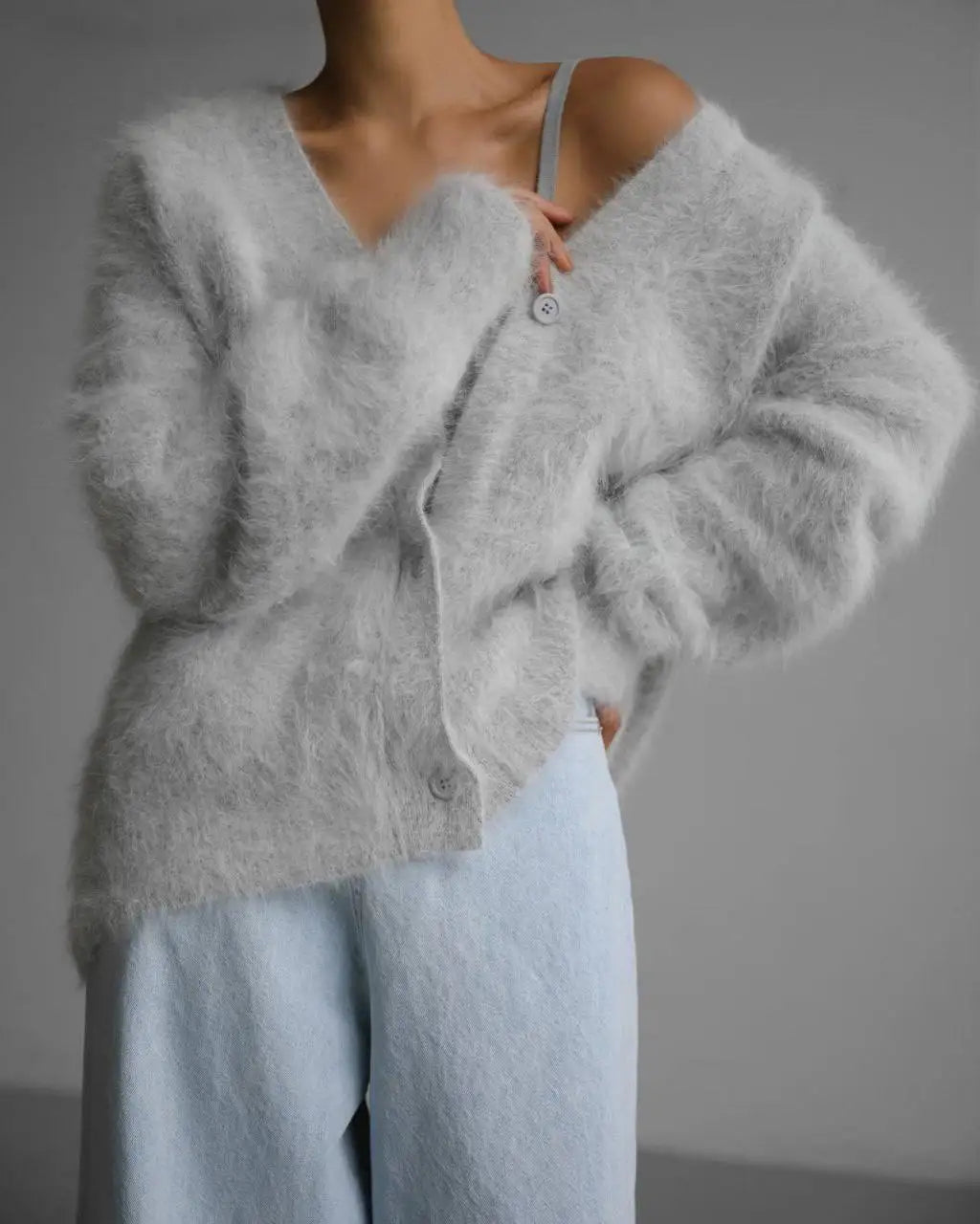097Women Elegant Long Sleeve Sweater