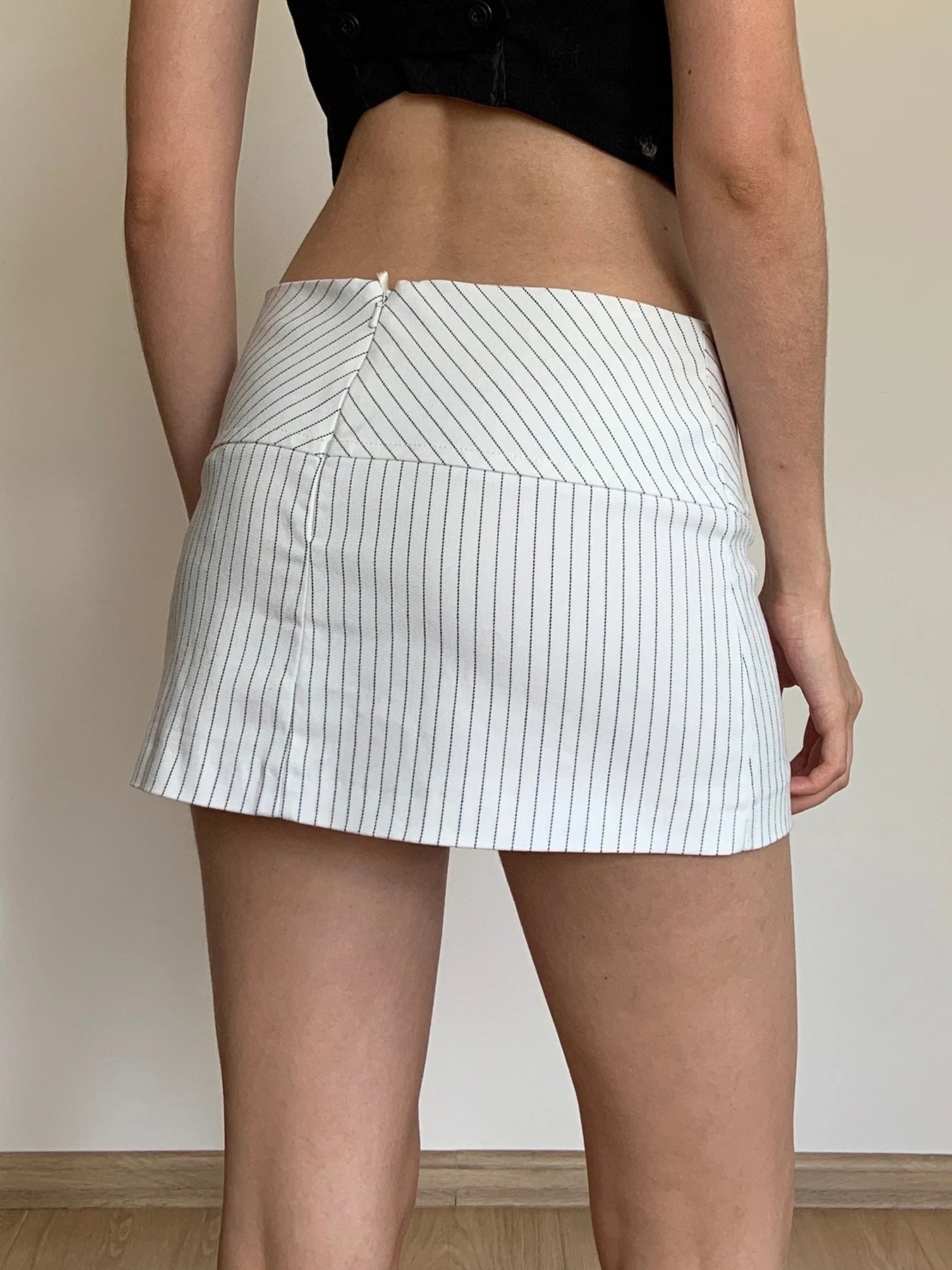 001Office Women Striped Wrap Skirts Y2k Aesthetical Low Waisted Slimming Sexy Short Skirts Elegant Senior All-match Skirts