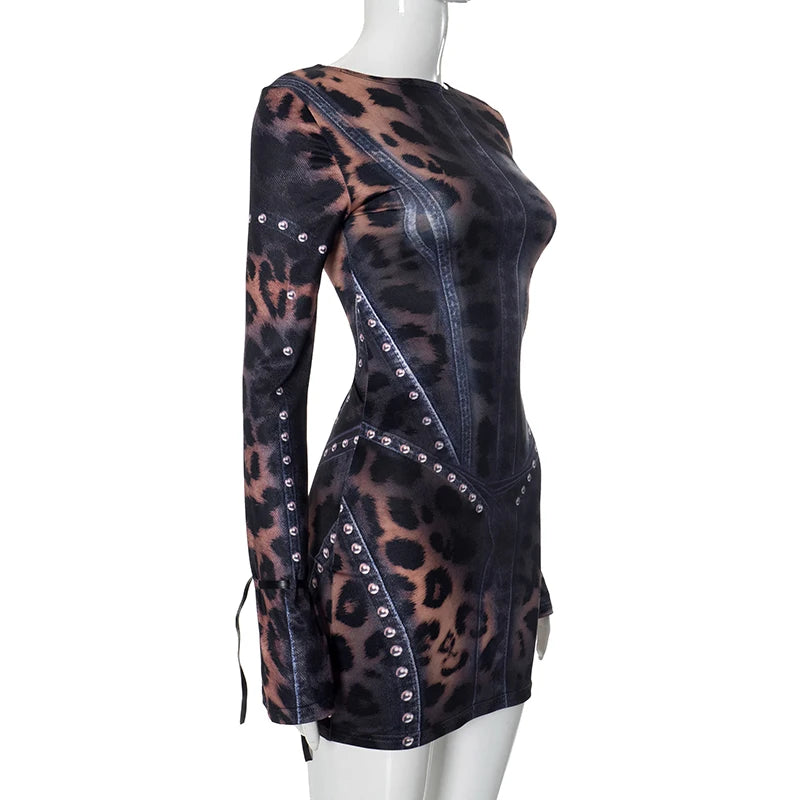 095Women's Fashion Leopard Print Slim Flared Long-Sleeved Package Hip Short Skirt Dresses