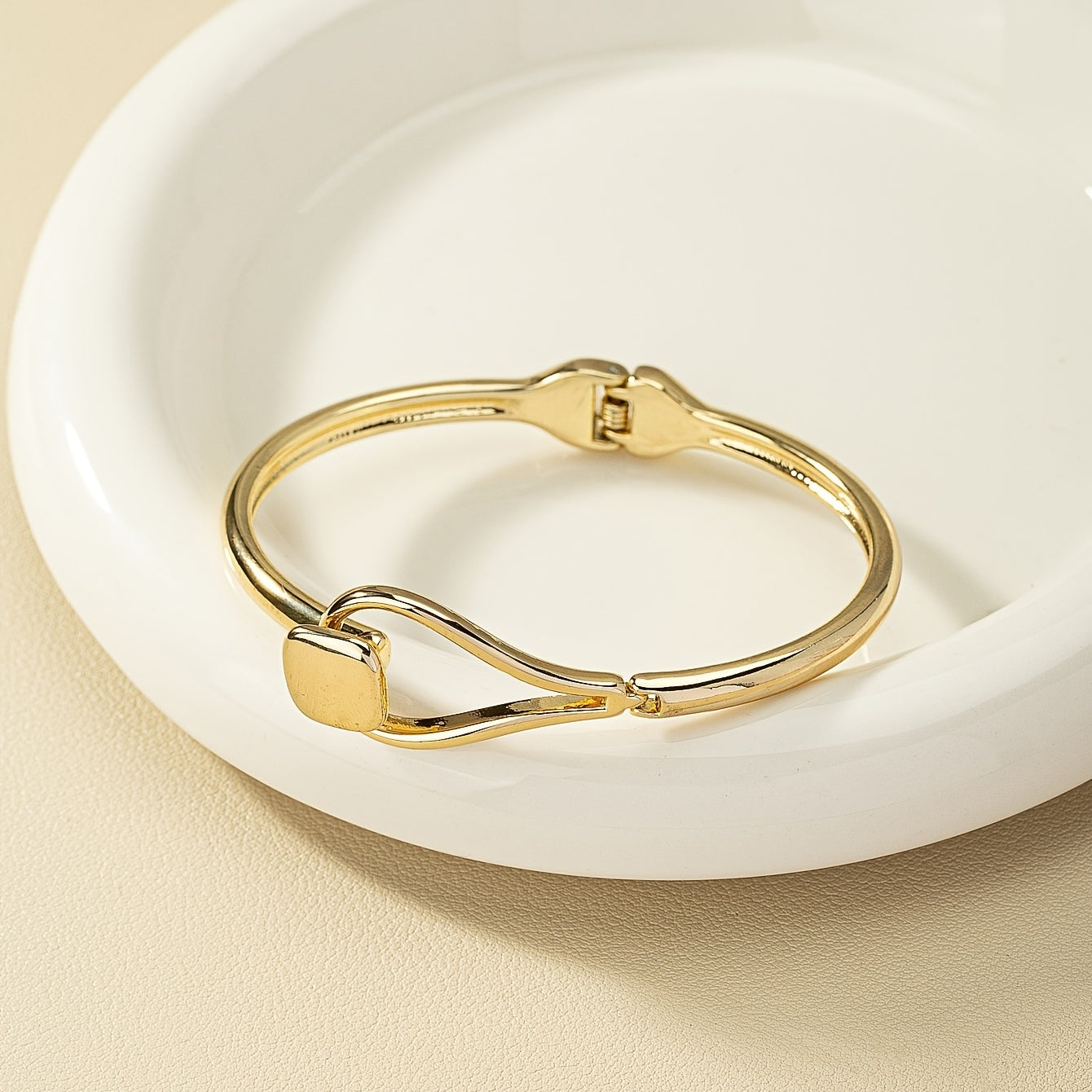 Minimalist Style Spring Alloy Bracelet 14K Gold Plated Bracelet Jewelry Accessories Gift