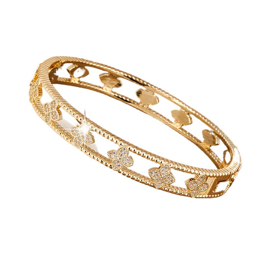 A Stylish Hollowed-out Flower Inlaid With Synthetic Zirconia Design Ladies Bracelet