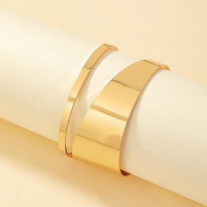 A Stylish And Versatile Geometric 18K Gold Plated Open Bracelet Bangle For Daily Wear, Exuding Charm And Simplicity